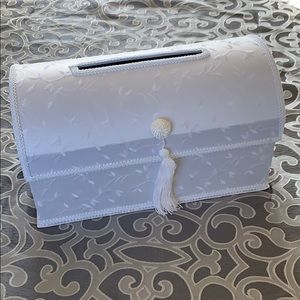 Satin white mail/gift box